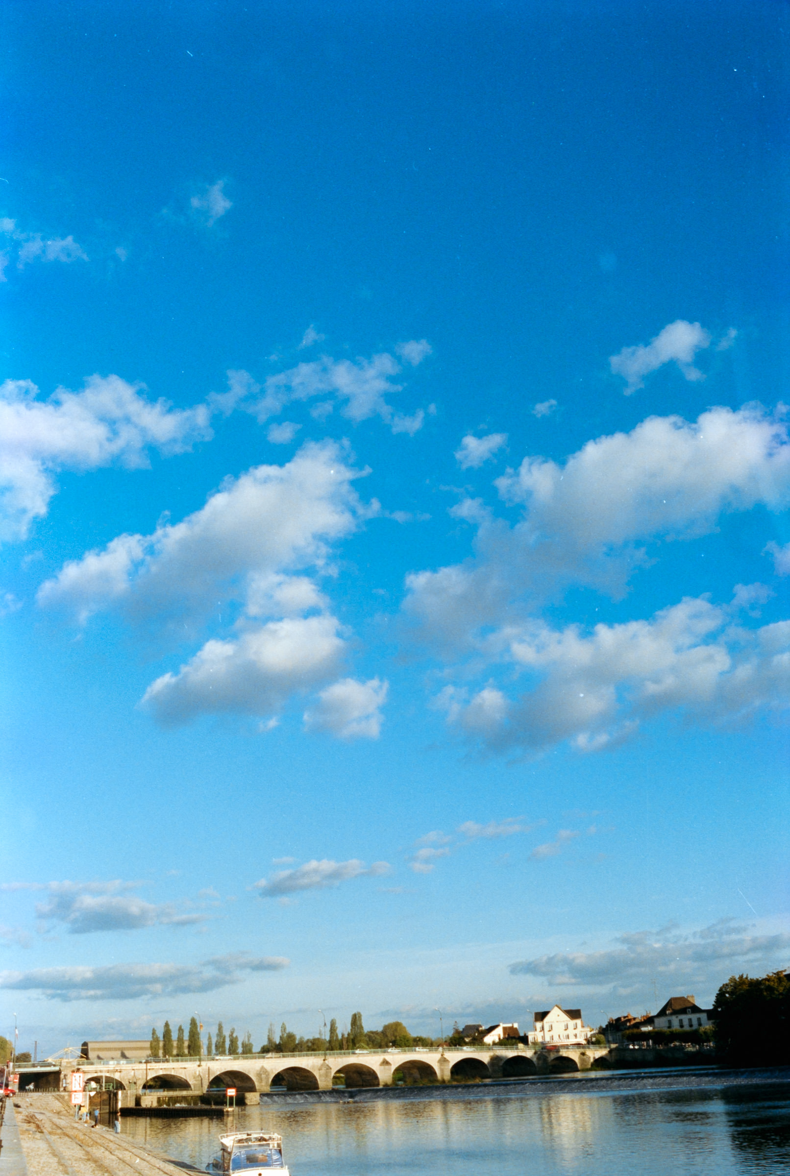 AHP F1990 09 008 sc240829 img02 NLP